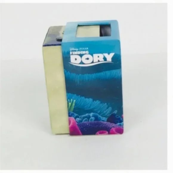 Disney Pixar Kids Finding Dory Blue And White Analog Wristwatch Watch - Picture 4 of 8